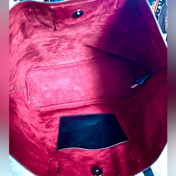 Tim Burton’s Nightmare Before Christmas tote bag. - Picture 2 of 11